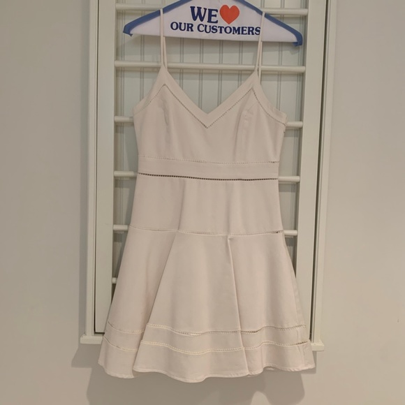 White Parker Dress **A Steal** - Picture 3 of 6